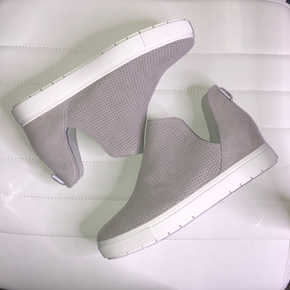 NWOT Steve Madden Canaresp Suede Shoes